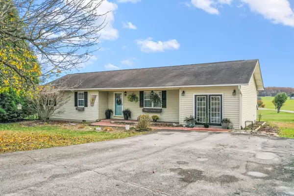 270 Peters Road, Mckee, KY 40447