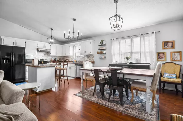 270 Peters Road, Mckee, KY 40447