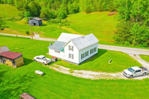 12818 N Highway 421, Manchester, KY 40962