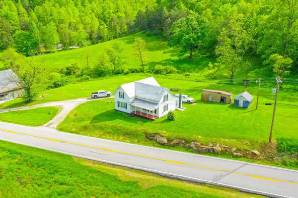 12818 N Highway 421, Manchester, KY 40962