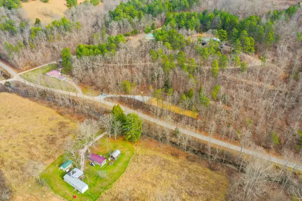 740 Pond Lick Road, Annville, KY 40402