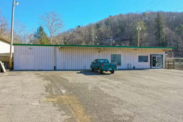 212 1st Street, Mckee, KY 40447