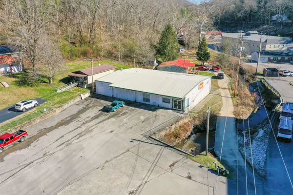 212 1st Street, Mckee, KY 40447