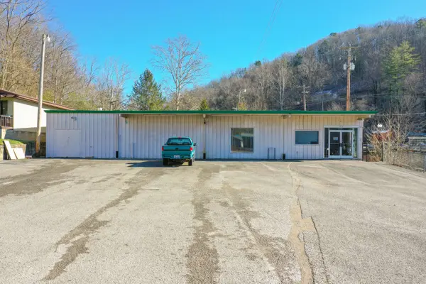 212 1st Street, Mckee, KY 40447