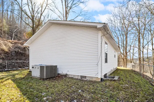 51 High Street, Mckee, KY 40447