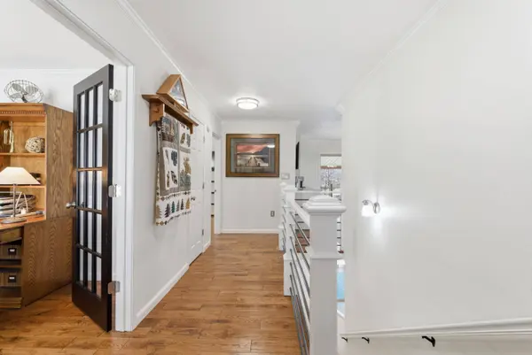 1077 Cliffs Edge Road, East Bernstadt, KY 40729