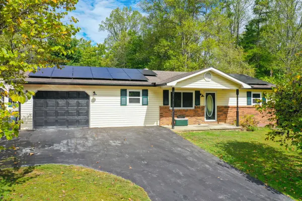 1479 E Williamsburg Street, Whitley City, KY 42653