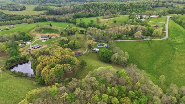 595 Ky-2002, Mckee, KY 40447