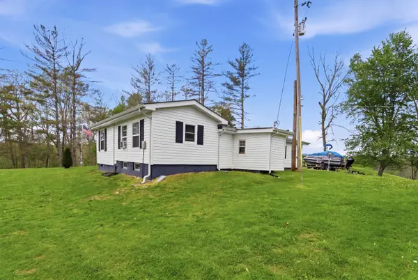 595 Ky-2002, Mckee, KY 40447