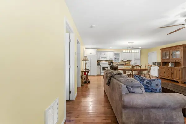 850 Cliffs Edge Road, East Bernstadt, KY 40729