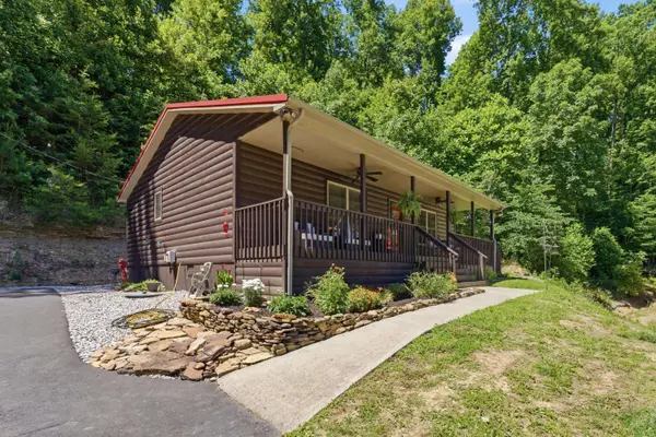 850 Cliffs Edge Road, East Bernstadt, KY 40729