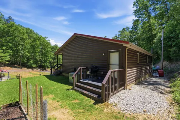 850 Cliffs Edge Road, East Bernstadt, KY 40729
