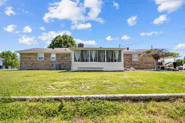 2015 Old Whitley Road, London, KY 40744