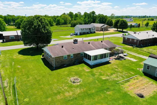 2015 Old Whitley Road, London, KY 40744