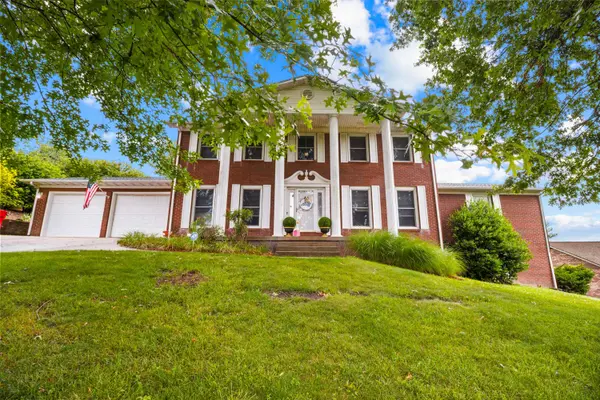 102 Dogwood Trail