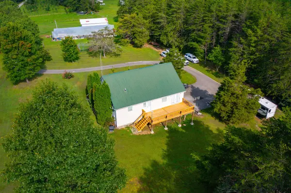 4300 White Oak Road, London, KY 40741