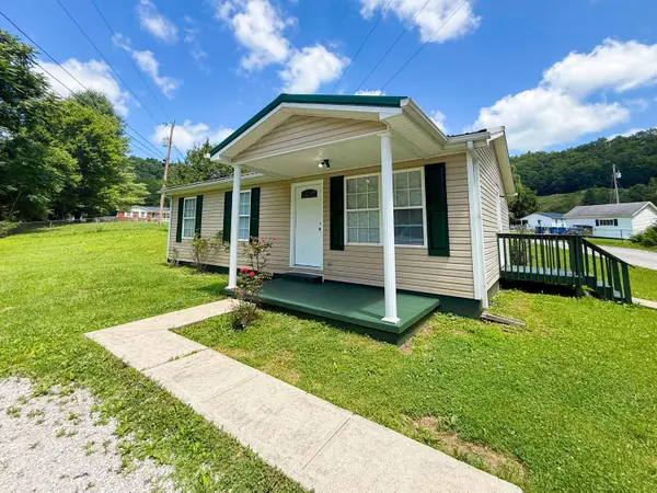 48 Crescent Road, Manchester, KY 40962
