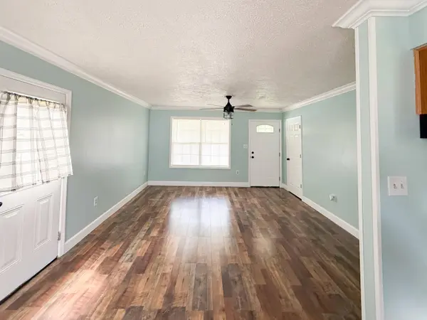 48 Crescent Road, Manchester, KY 40962
