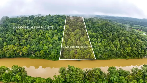 130 River Bend Road, Waco, KY 40385