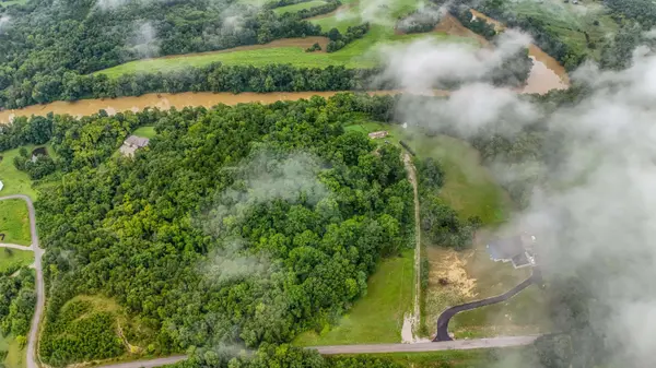 130 River Bend Road, Waco, KY 40385