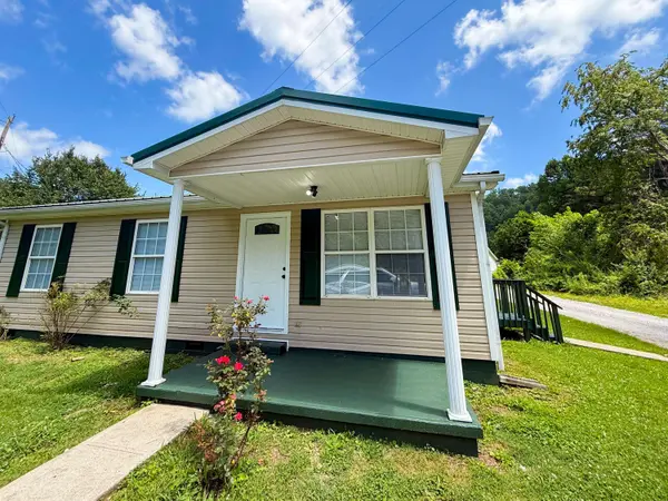 48 Crescent Road, Manchester, KY 40962