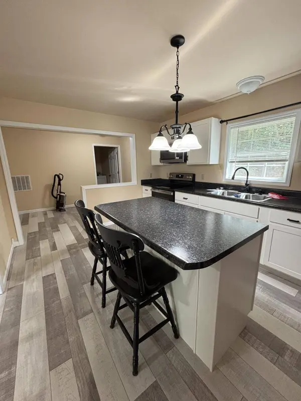 10007 US-421, Mckee, KY 40447