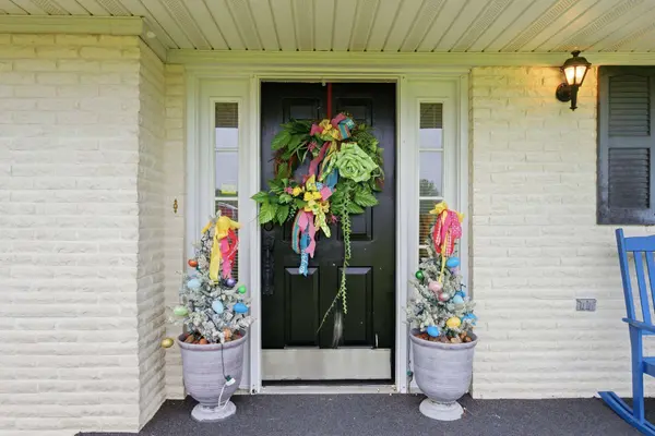 10949 E Laurel Road, London, KY 40741