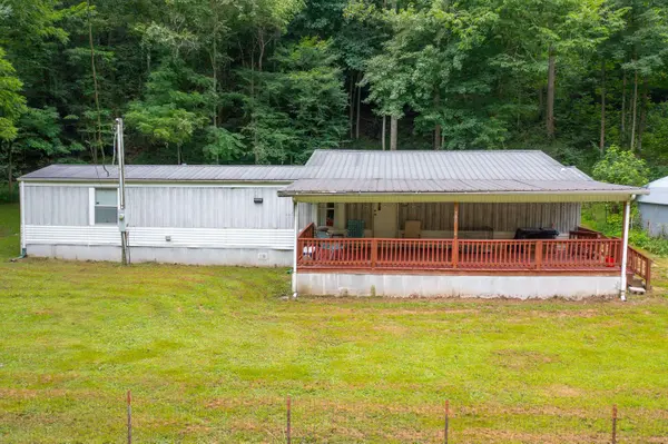 501 Left Fork Moore Creek Road, Fourmile, KY 40939