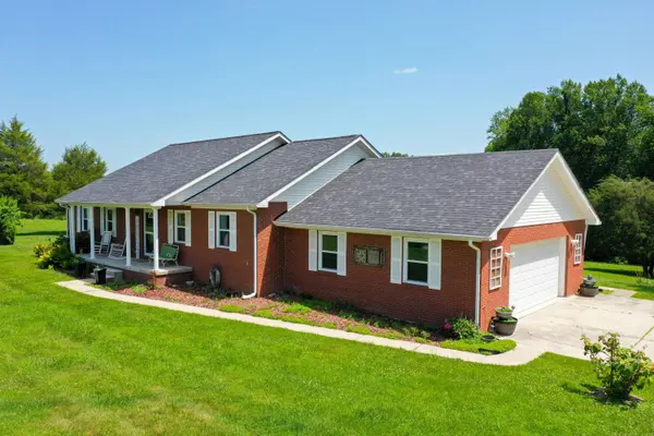 79 Hopkins Cemetery Road, Lily, KY 40740