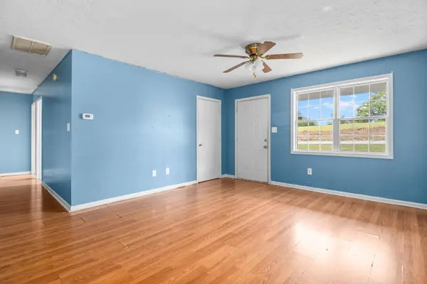 1246 Asa Flat Road, Annville, KY 40402