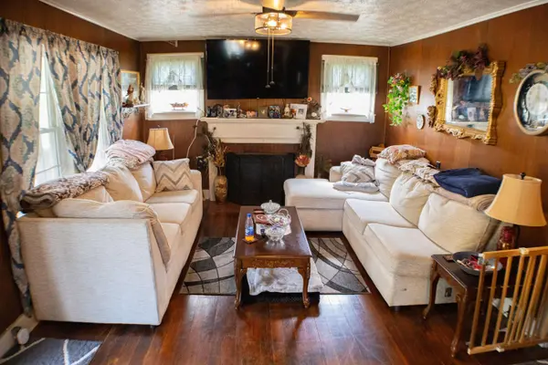 1779 Ky. 11North, Booneville, KY 41314