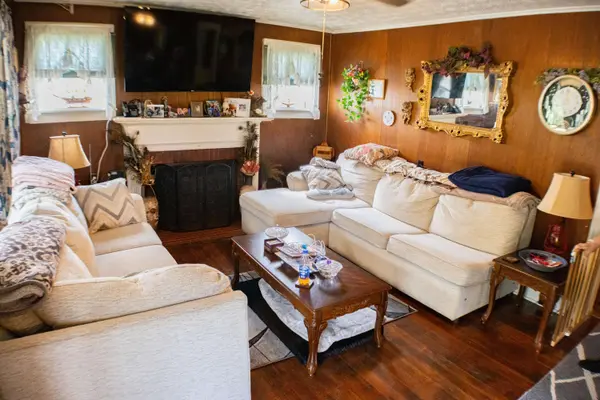 1779 Ky. 11North, Booneville, KY 41314