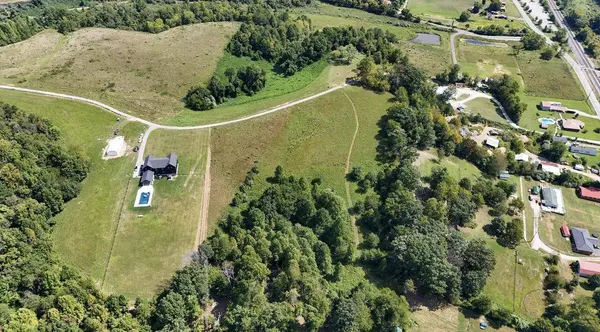 9999 Meadowstone Way, Corbin, KY 40701