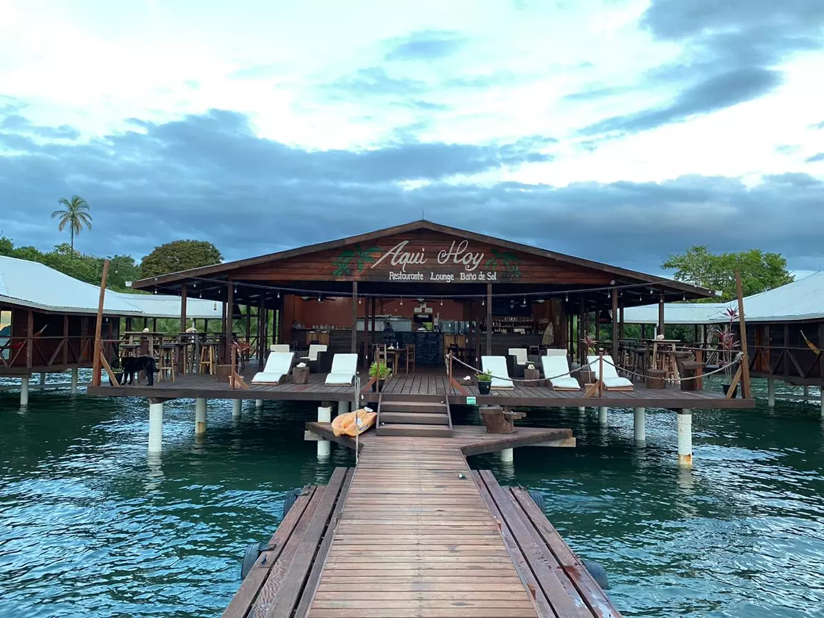 Aqui Hoy Tropical Resort