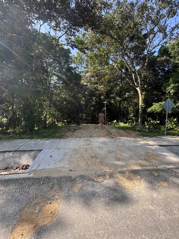 Titled Lots Road to Drago - Isla Colon