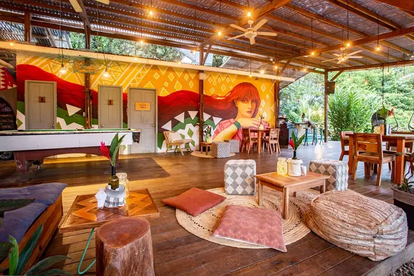 Hotel Red Frog
