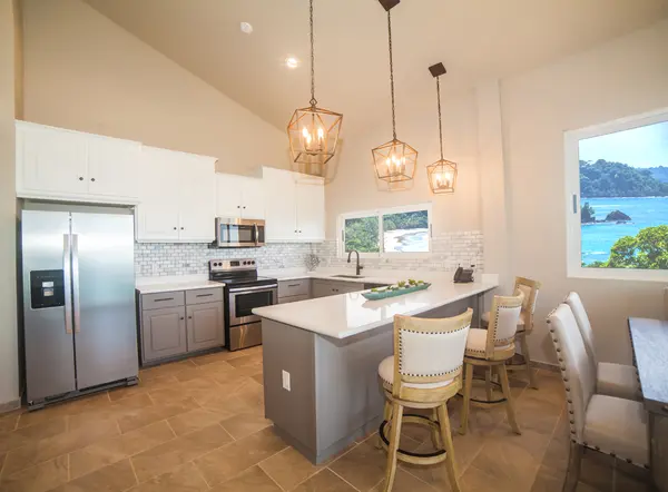 Cliff Condo Red Frog Beach (1-Bed)