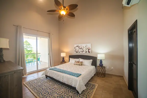 Cliff Condo Red Frog Beach (1-Bed)