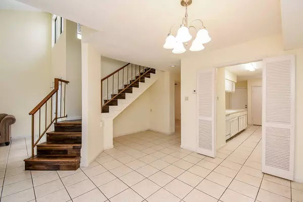 13427 Parkway BLVD, Sugar Land, TX 77478