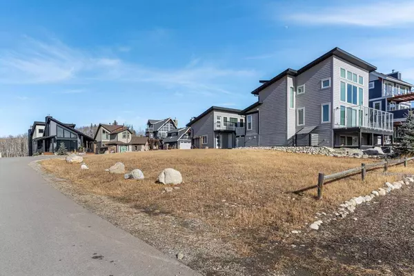 423 Cottageclub CV, Rural Rocky View County, AB T4C1B1