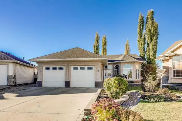 7 Filbert Close, Sylvan Lake, AB T4S2L2