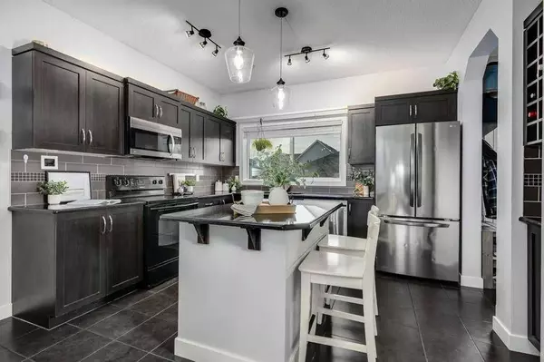 1065 Kingston CRES SE, Airdrie, AB T4A 0L3