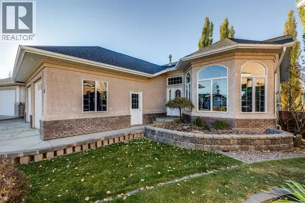 7 Filbert Close, Sylvan Lake, AB T4S2L2