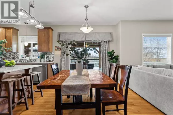 151 Willowbrook Drive NW, Airdrie, AB T4B2W5