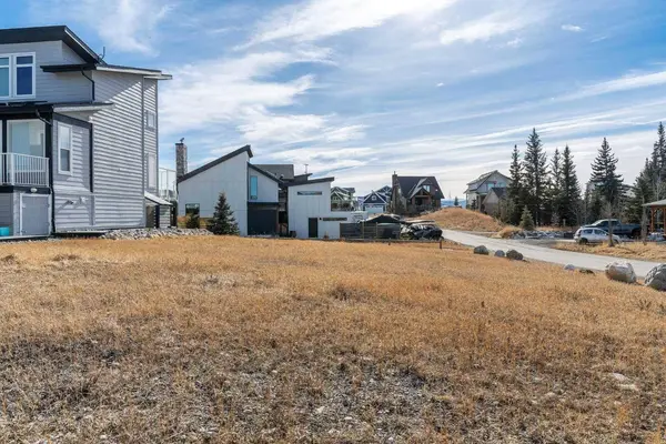 423 Cottageclub CV, Rural Rocky View County, AB T4C1B1