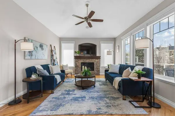 279 Coopers HL SW, Airdrie, AB T4B 0R9