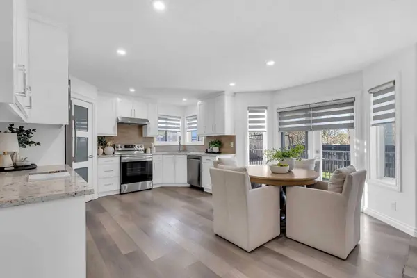 80 Canoe SQ SW, Airdrie, AB T4B2N6