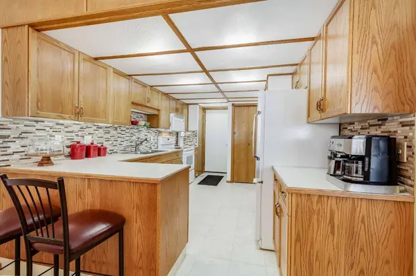 4118 Silverpark Estates Close, Olds, AB T4H 1B4