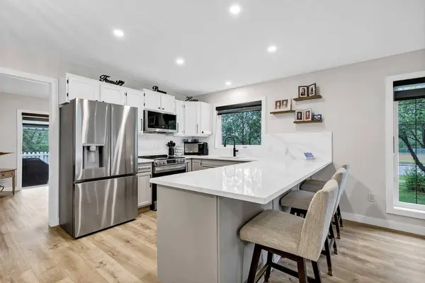5633 Sunrise CRES, Olds, AB T4H 1V9