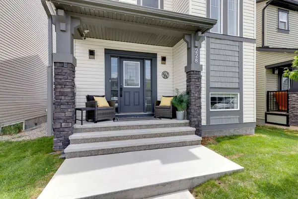 228 Hillcrest RD SW, Airdrie, AB T4B 4J8